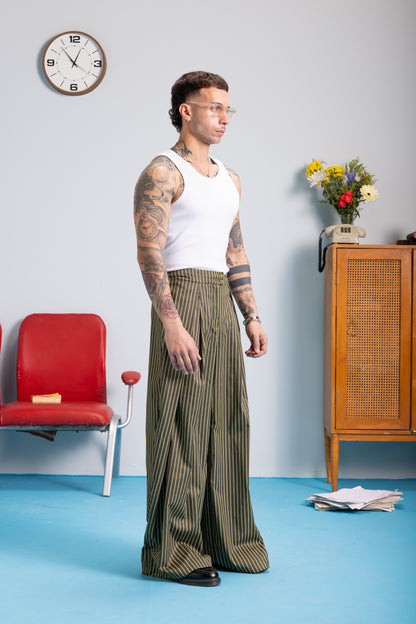 Kairo Pleated - Olive Pinstripe