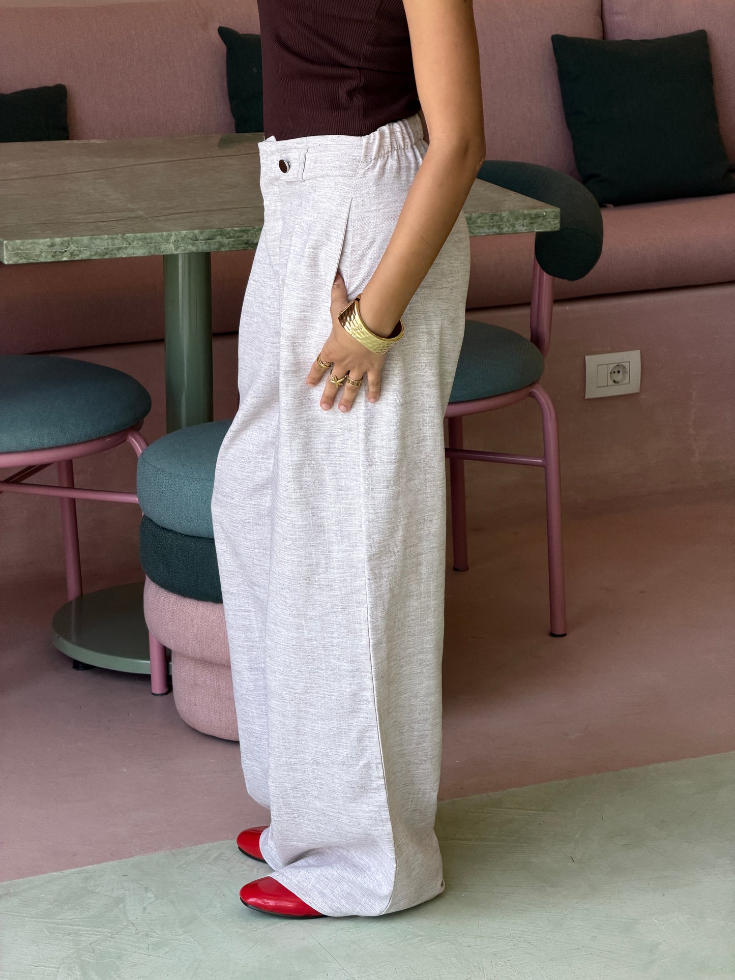 Light Weight Trouser - Beige