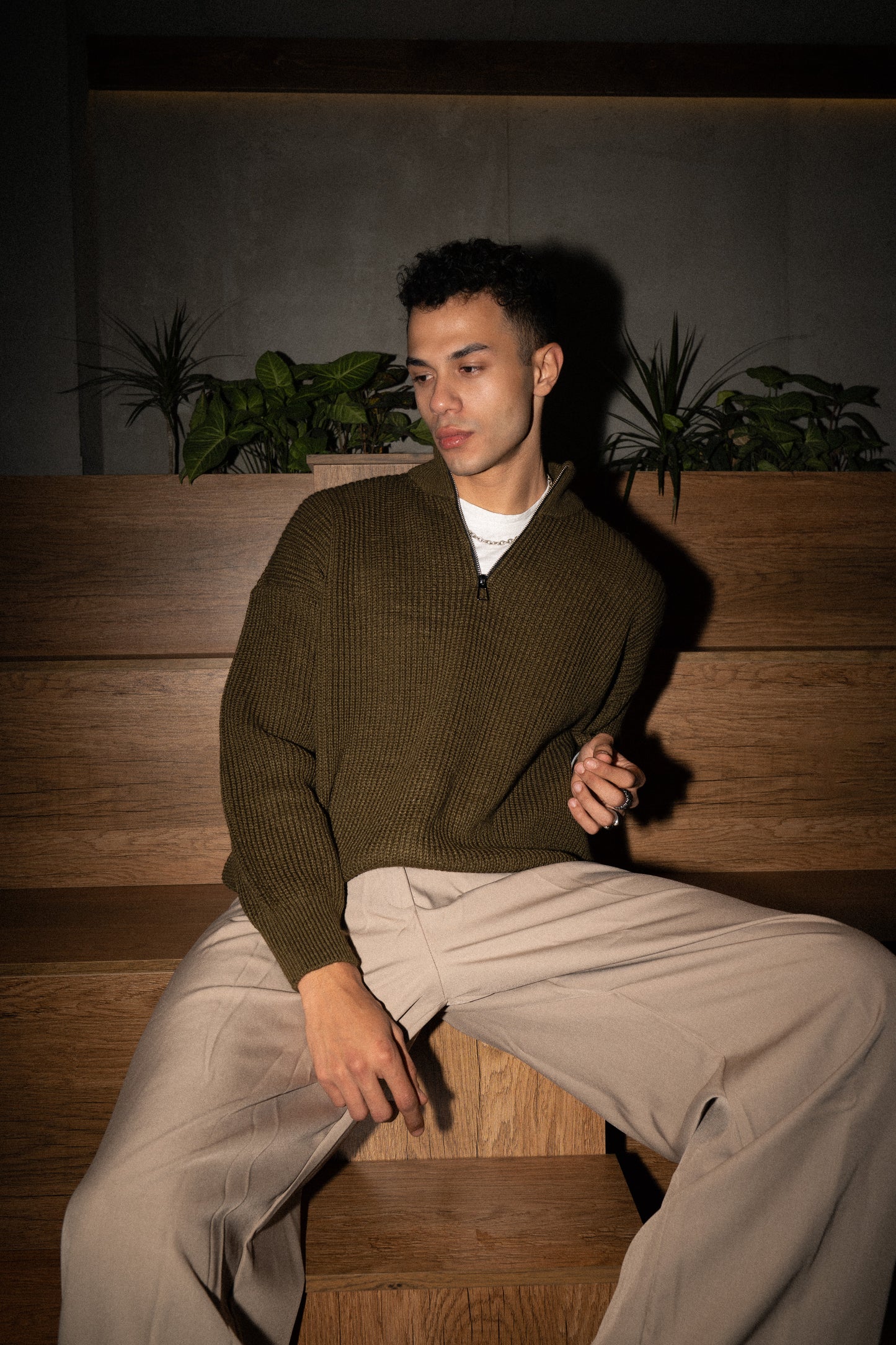 Halfline Zipper-  Olive