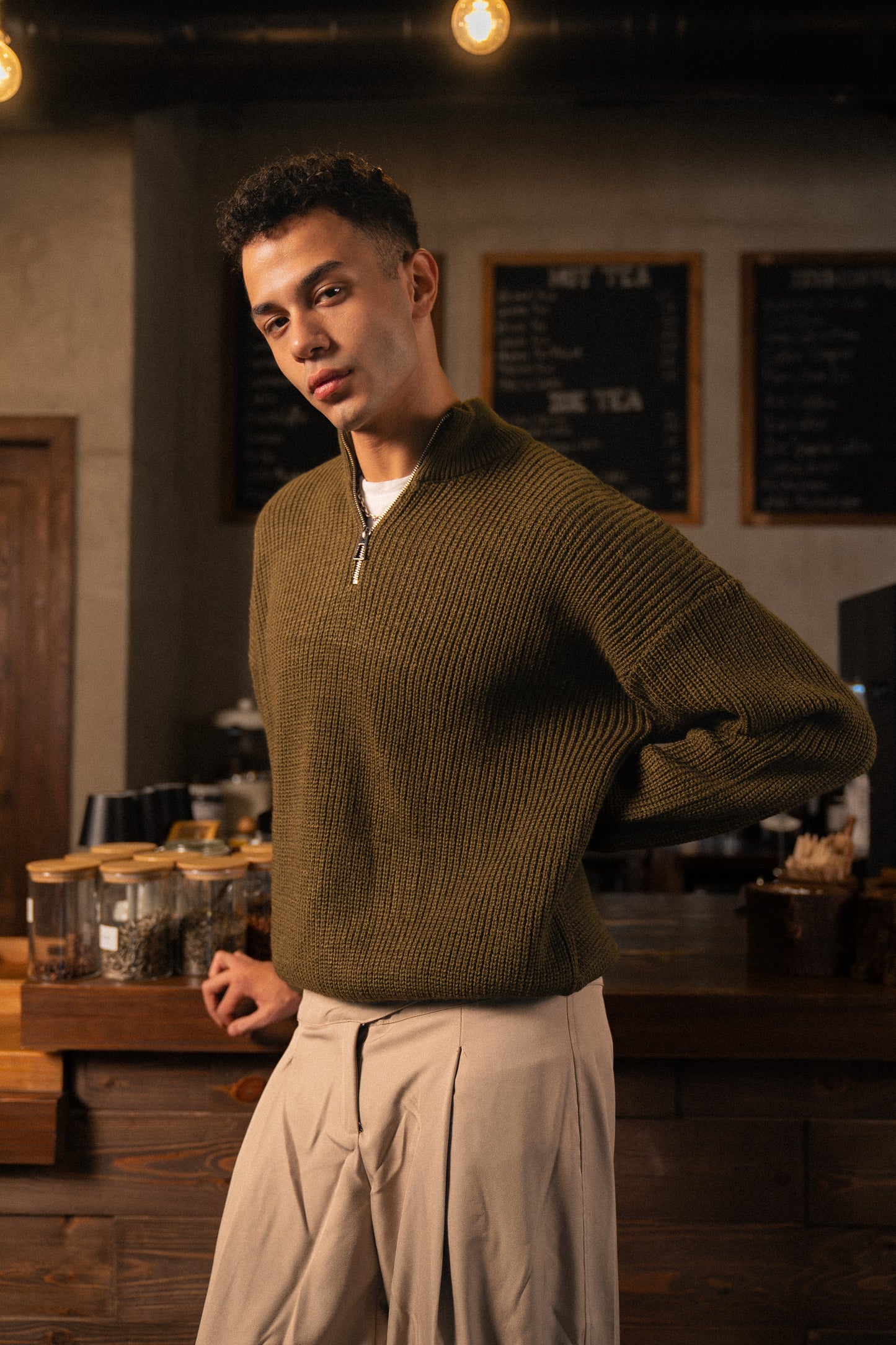 Halfline Zipper-  Olive