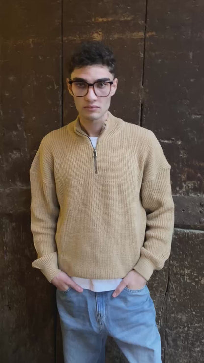 Halfline Zipper-  Cream