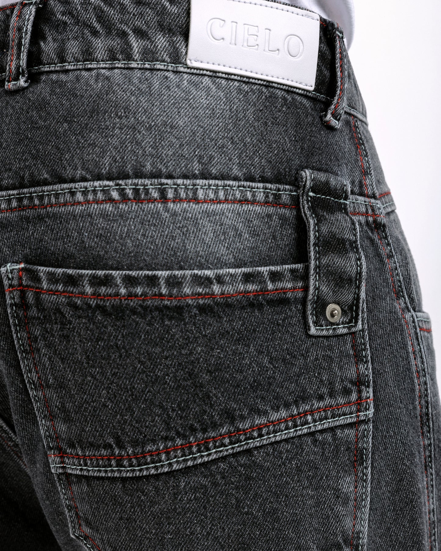 MAIN CHARACTER JEANS - GREY